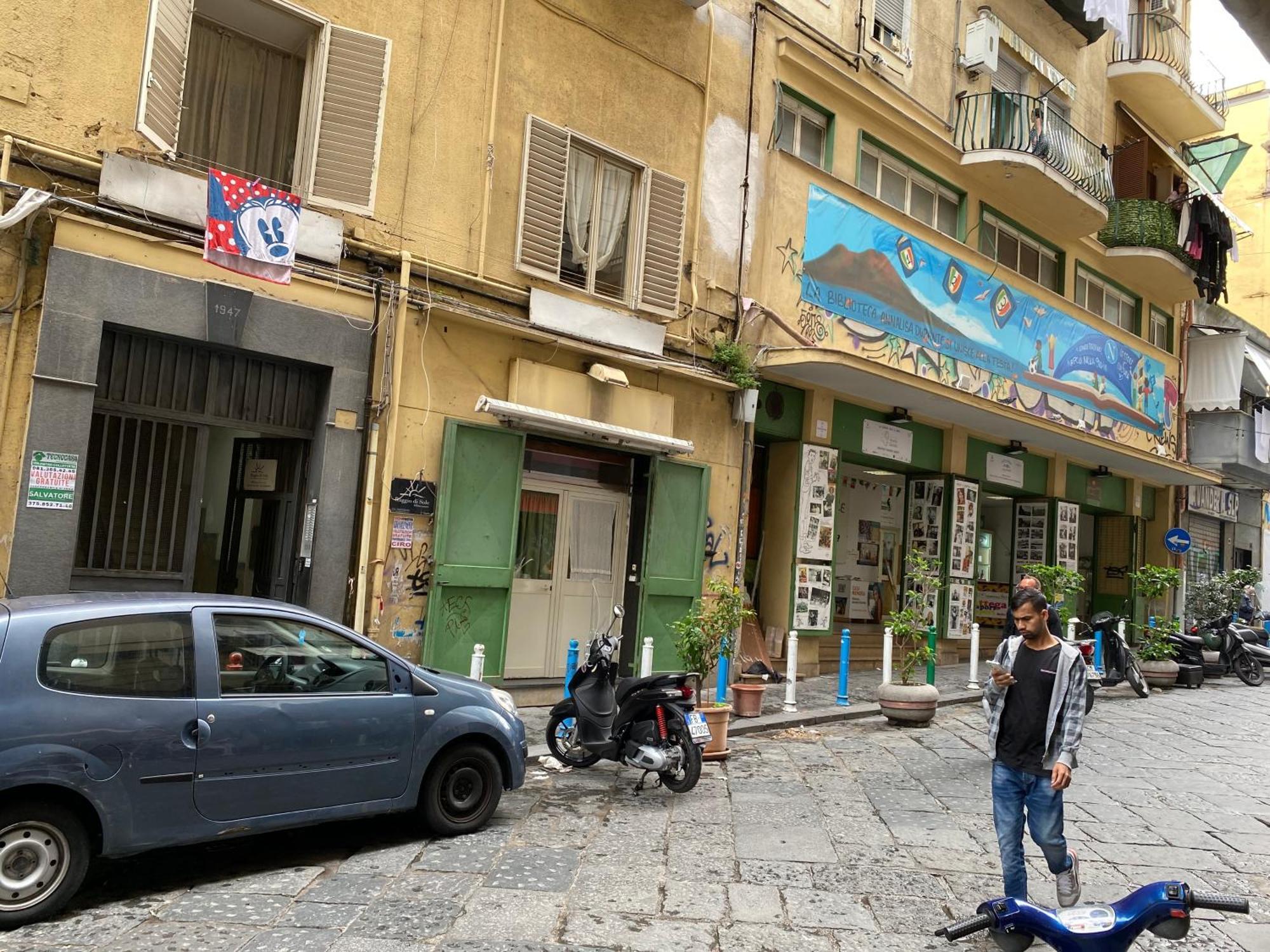 نابولي B&B Civico 22 Silvestre المظهر الخارجي الصورة